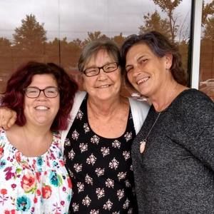 Meet your Posher, Angela